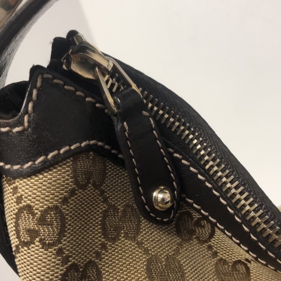 Gucci Natural Monogram Canvas Pelham Hobo Bag - Picture 11 of 14